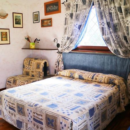 B&B Ai Glicini - Castelli Romani มารีโน ภายนอก รูปภาพ