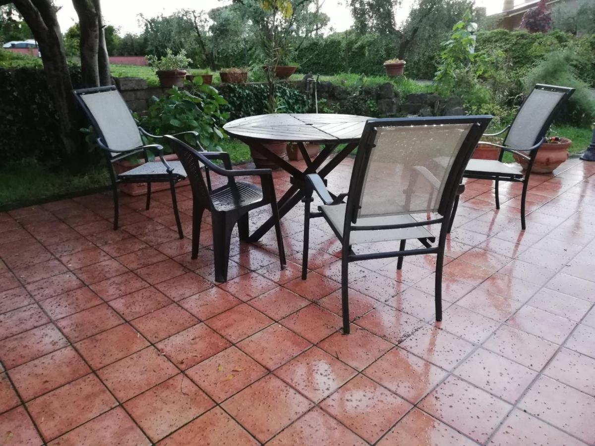 B&B Ai Glicini - Castelli Romani มารีโน ภายนอก รูปภาพ