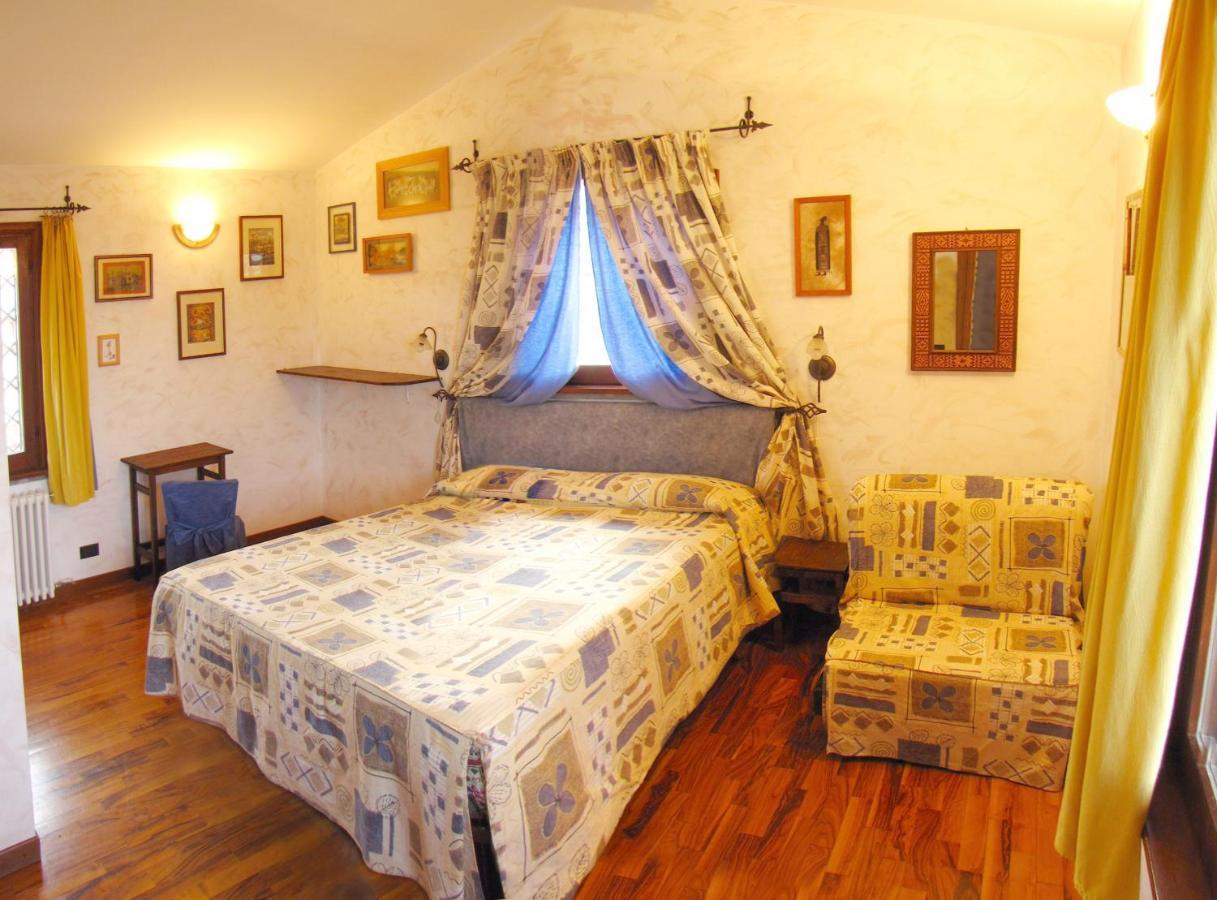 B&B Ai Glicini - Castelli Romani มารีโน ภายนอก รูปภาพ