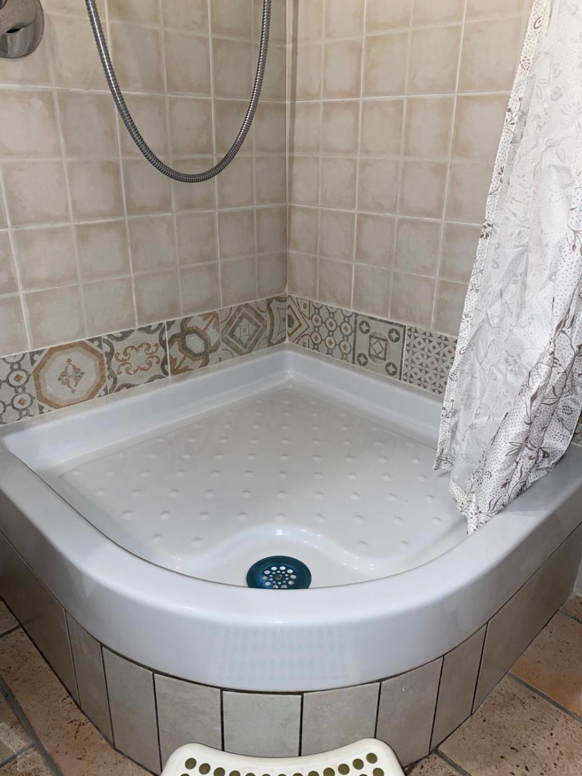 B&B Ai Glicini - Castelli Romani มารีโน ภายนอก รูปภาพ